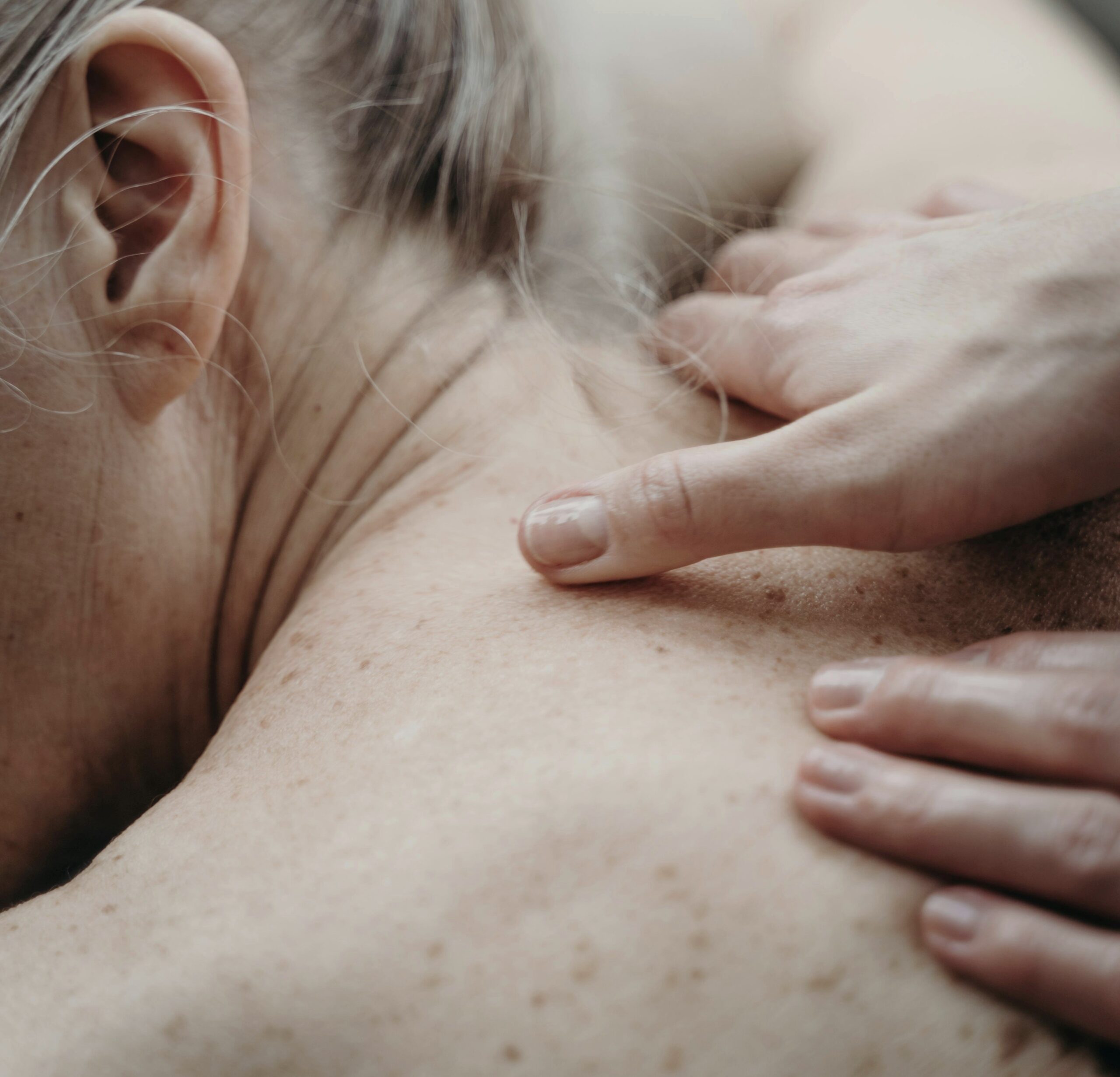 Masaje facial y corporal holístico Yaiza Girón